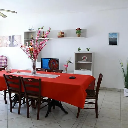 Casa Fronte Mare Posto Rosso 8 Posti Letto *