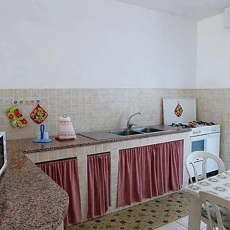 Dom wakacyjny Casa Fronte Mare Posto Rosso 8 Posti Letto *
