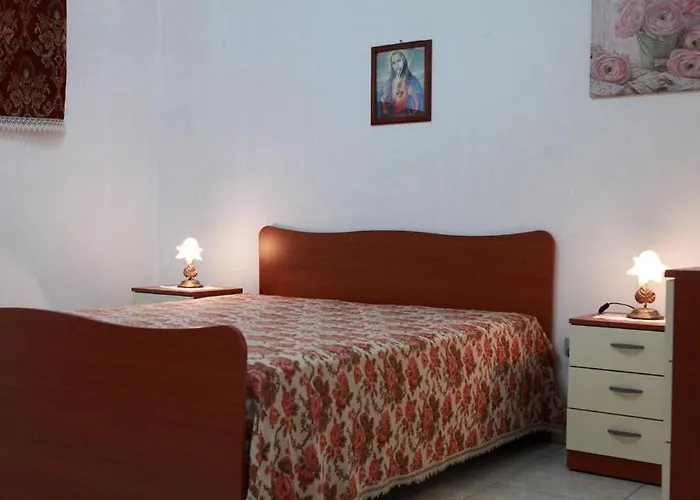 Casa Fronte Mare Posto Rosso 8 Posti Letto بيت للعطل توري سان جيوفاني أوغينتو