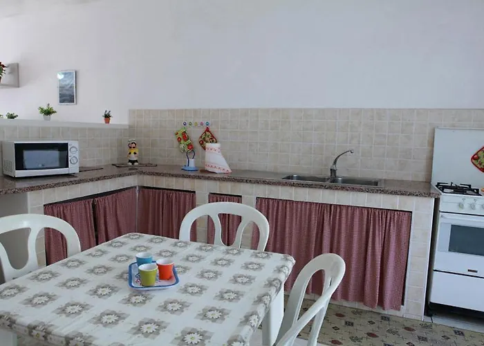 Casa Fronte Mare Posto Rosso 8 Posti Letto